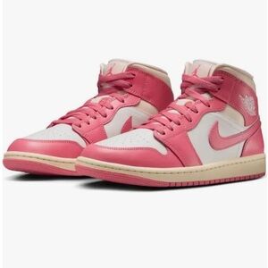 Jordan 1
'guava ice'
Womens
Brand new